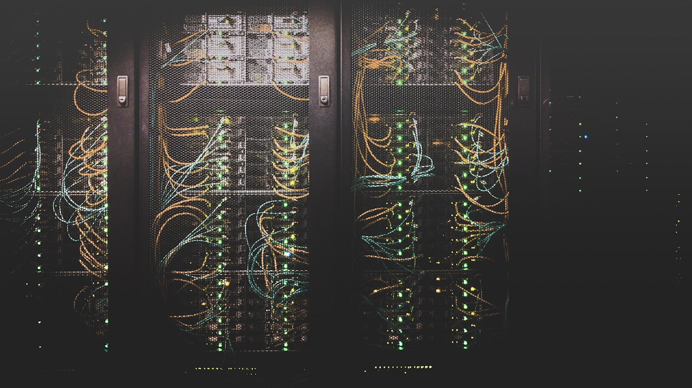 Server rack in een professioneel datacenter